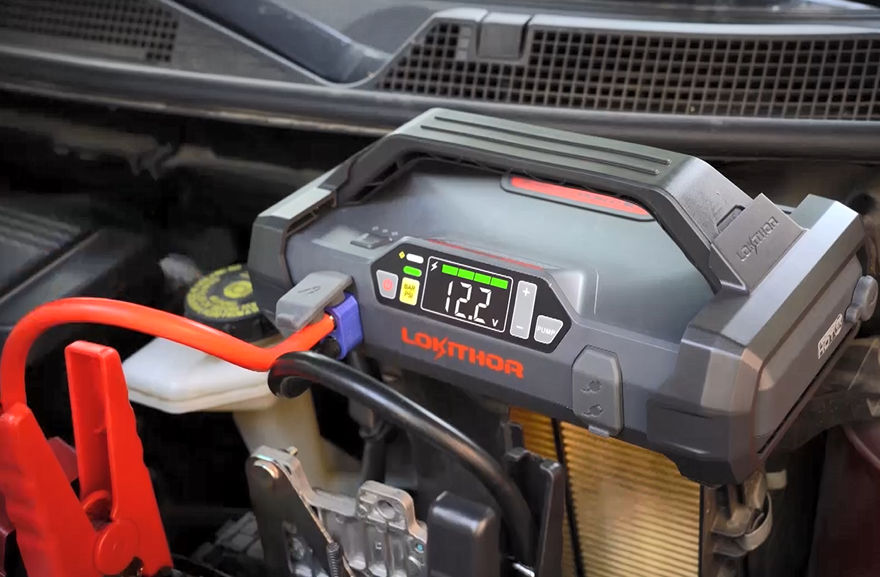 啟動(dòng)電源給汽車啟動(dòng)功能測試