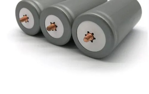 鋼殼圓柱形磷酸鐵鋰電池 鋼殼圓柱形磷酸鐵鋰電池