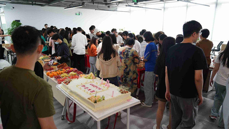 格瑞普電池國際營銷中心大家庭 格瑞普電池國際營銷中心大家庭