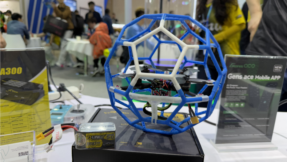 足球無人機(jī)