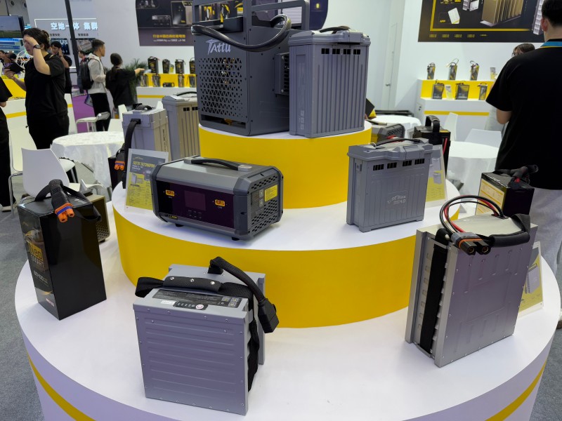 半固態(tài)電池 半固態(tài)電池